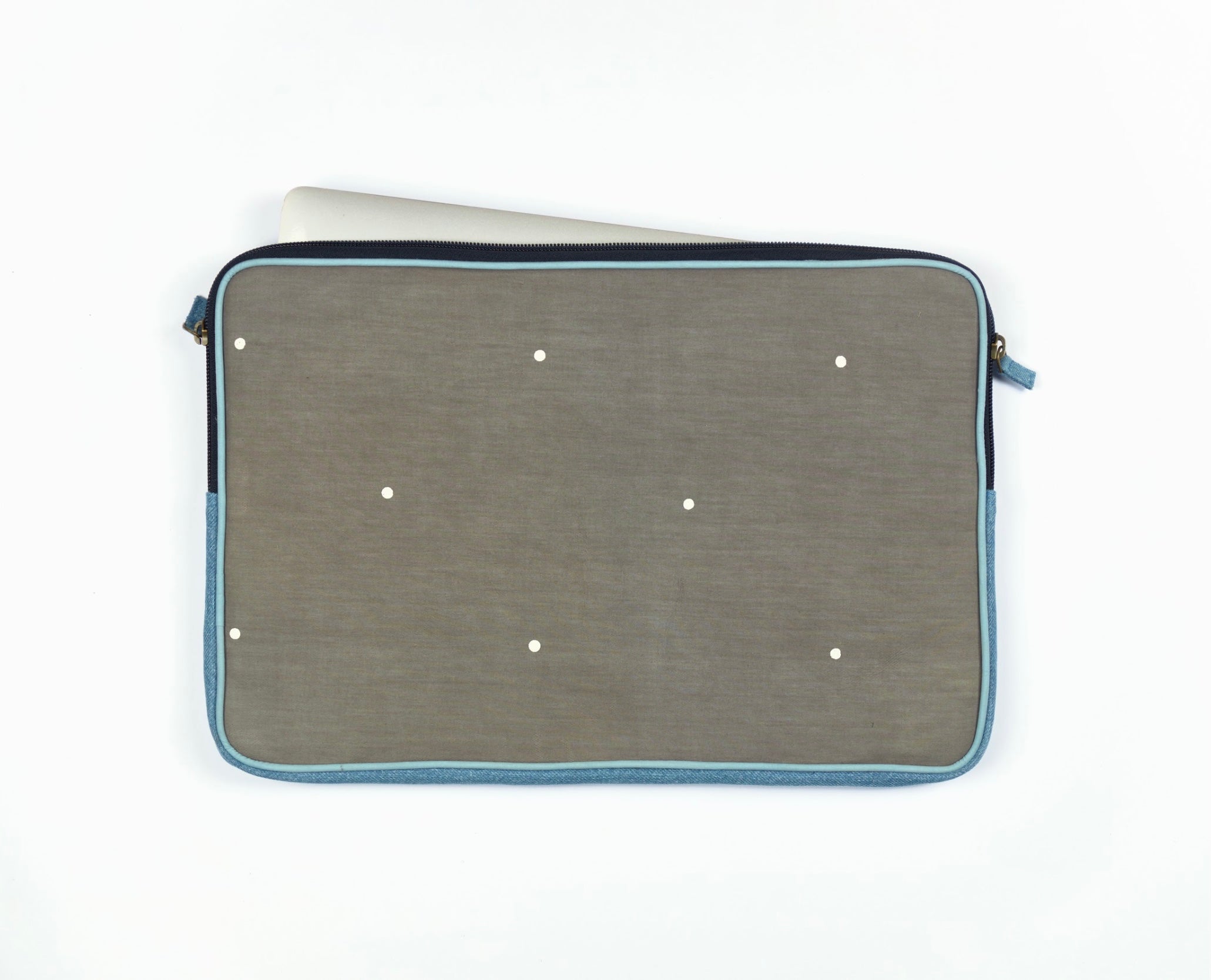 Polka dot laptop outlet case